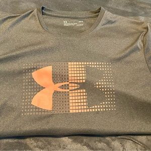 Under Armour Men’s Performance Shirt